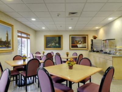 Hotel Western & - Midway Airport