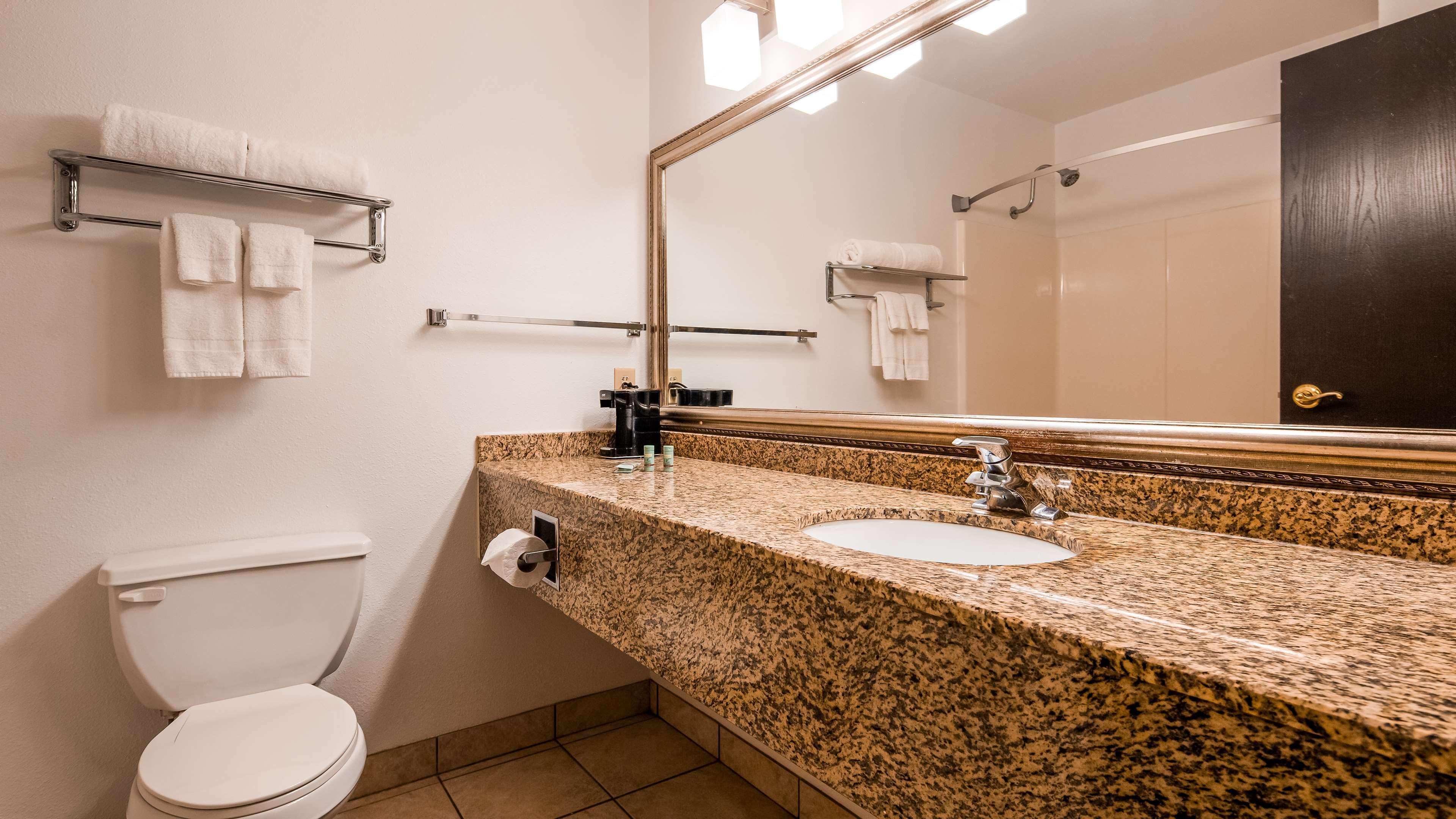 Hotel Western & - Midway Airport