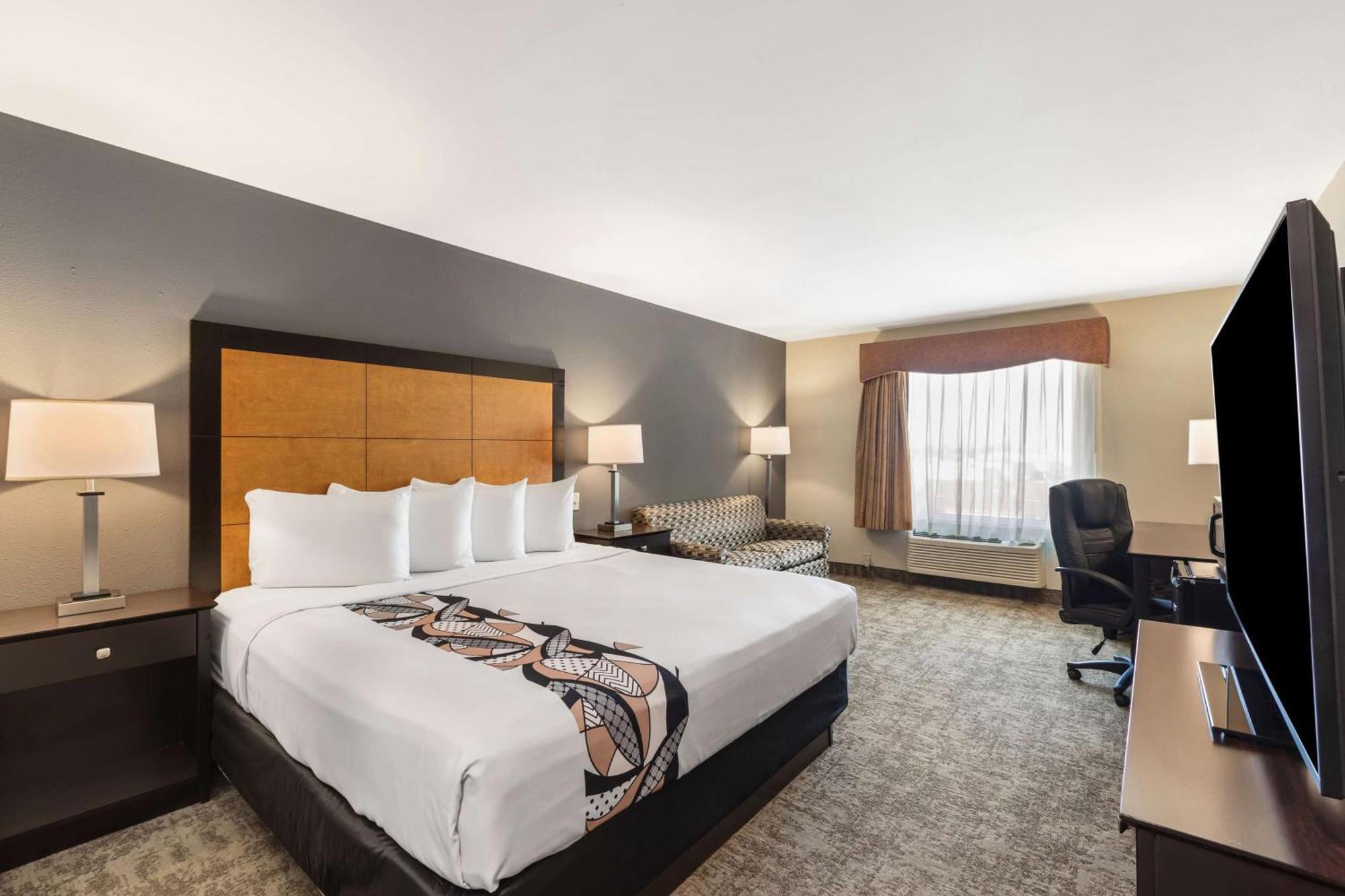 Western & - Midway Airport 3* Burbank