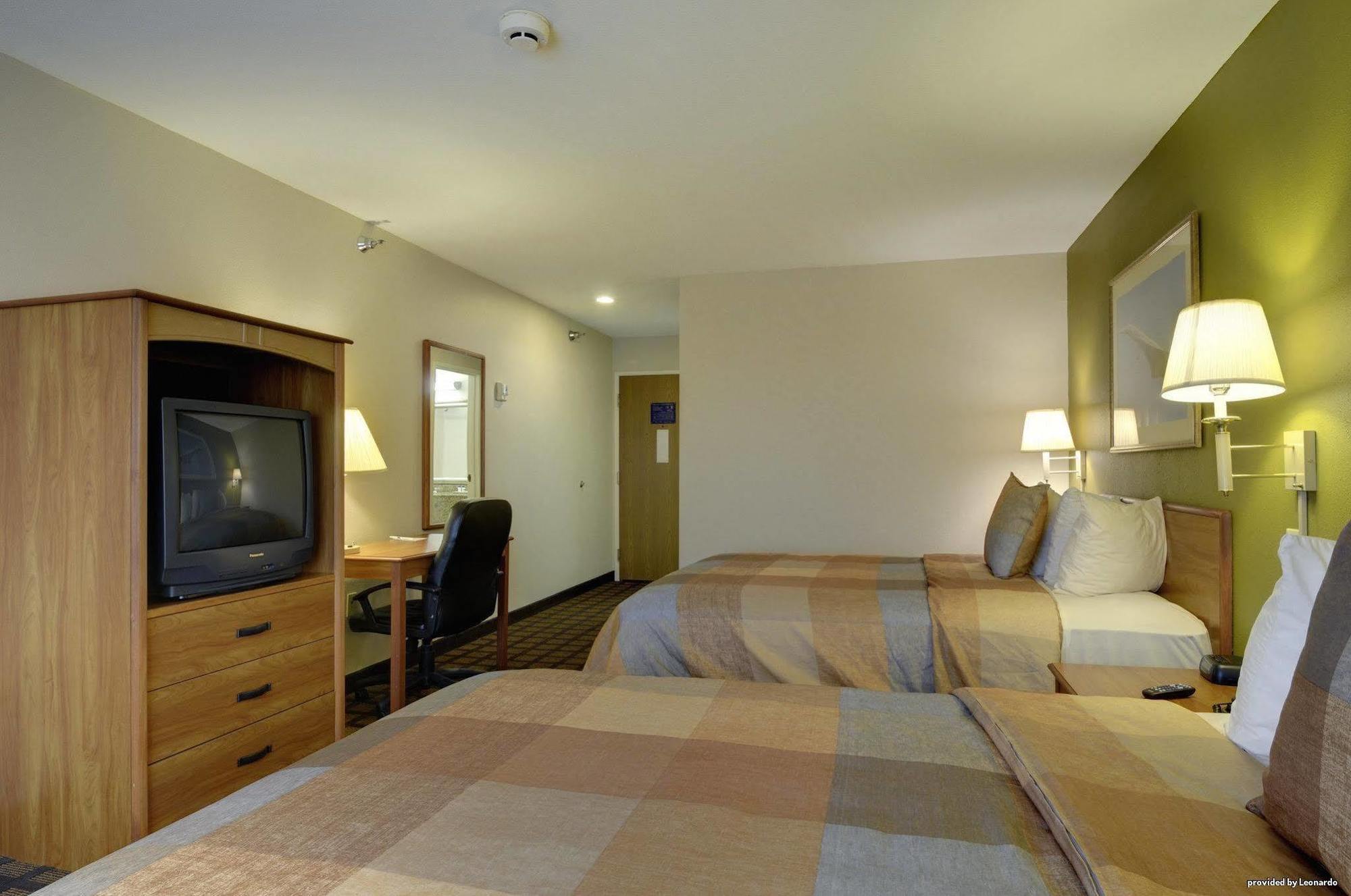 Hotel Western & - Midway Airport Burbank