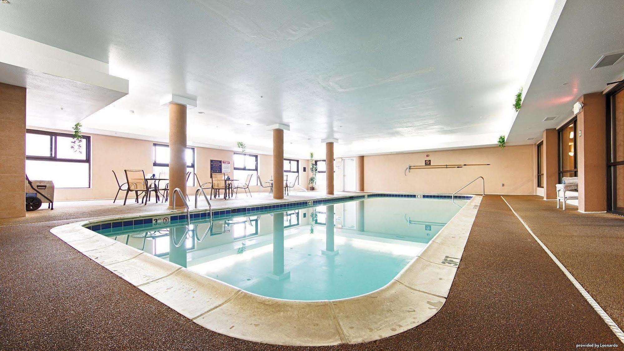 Hotel Western & - Midway Airport Burbank
