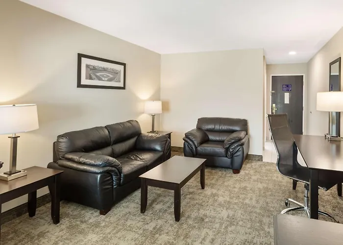 Best Western Inn & Suites - Midway Airport