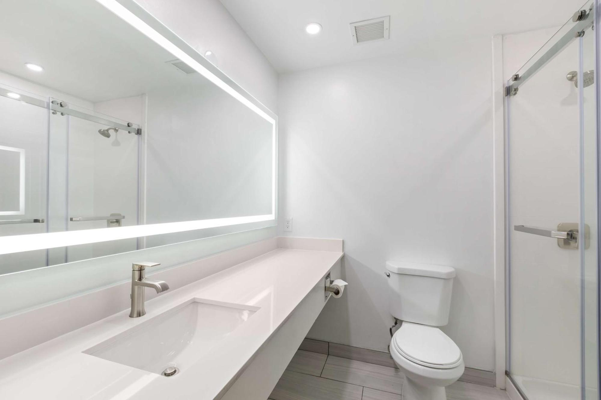 Western & - Midway Airport Hotel 3*