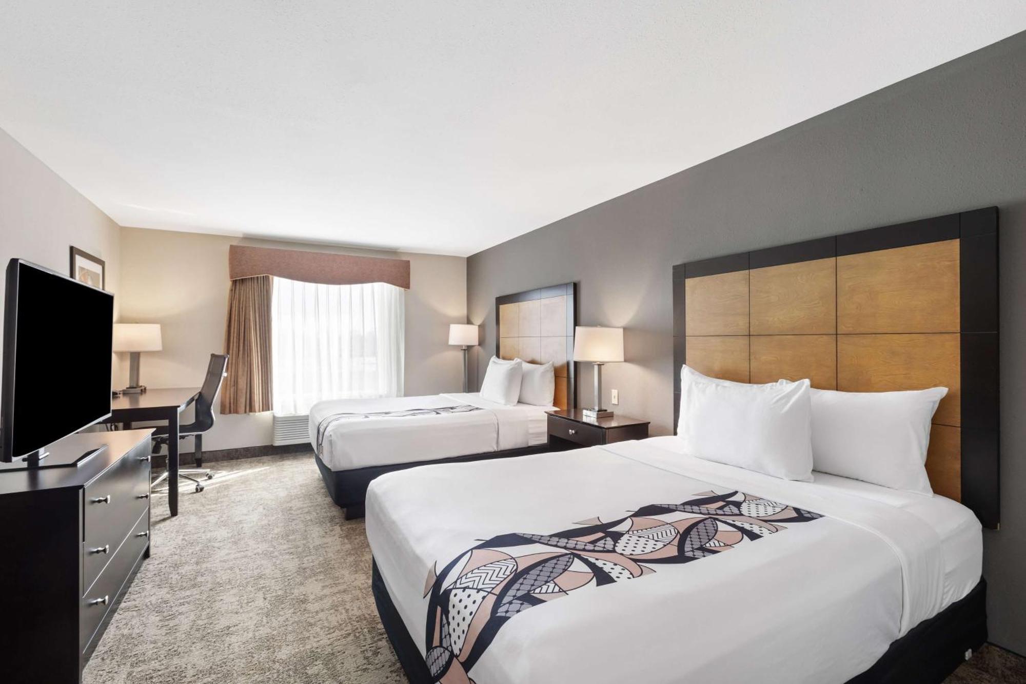 Hotel Western & - Midway Airport