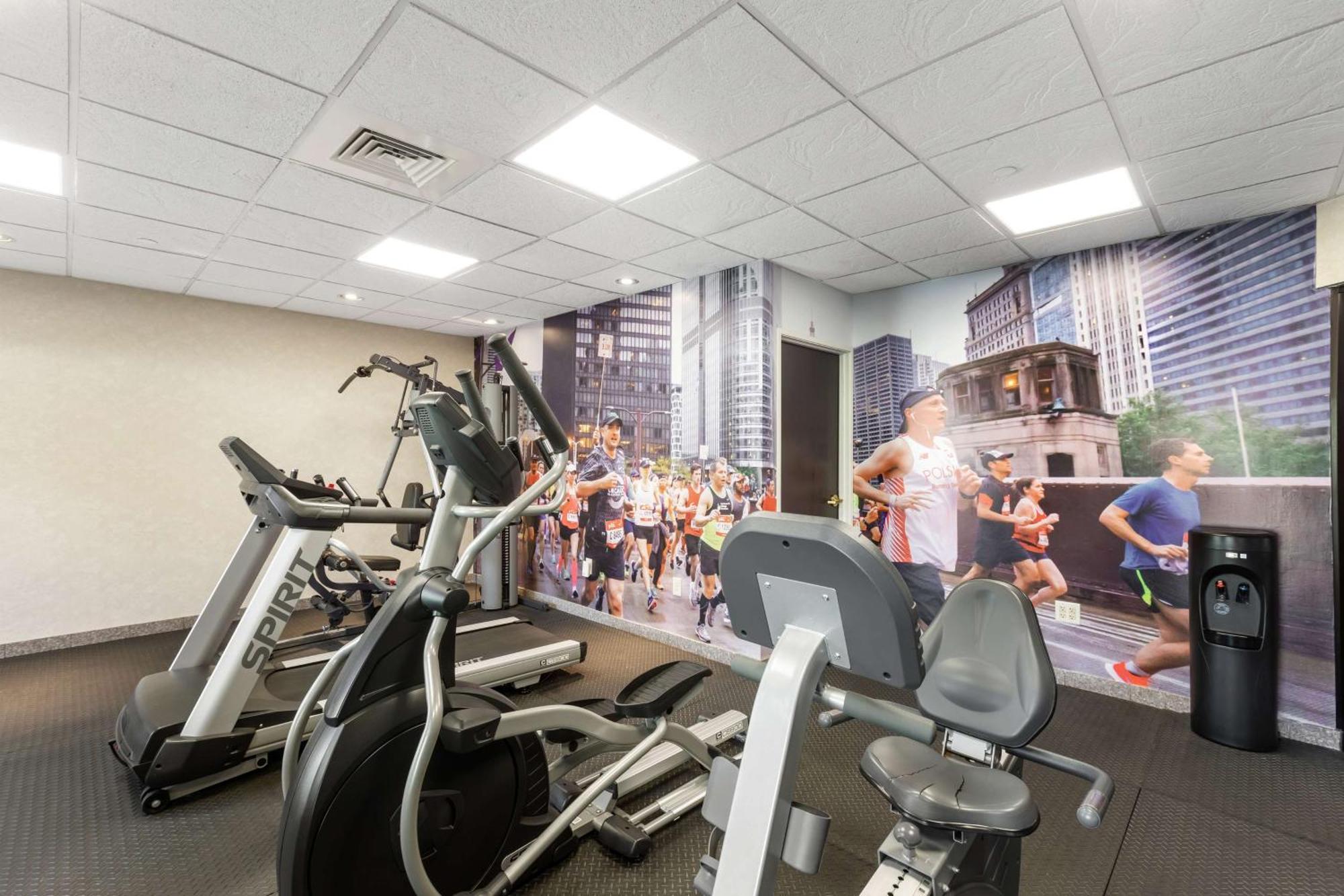 Western & - Midway Airport Hotel 3*