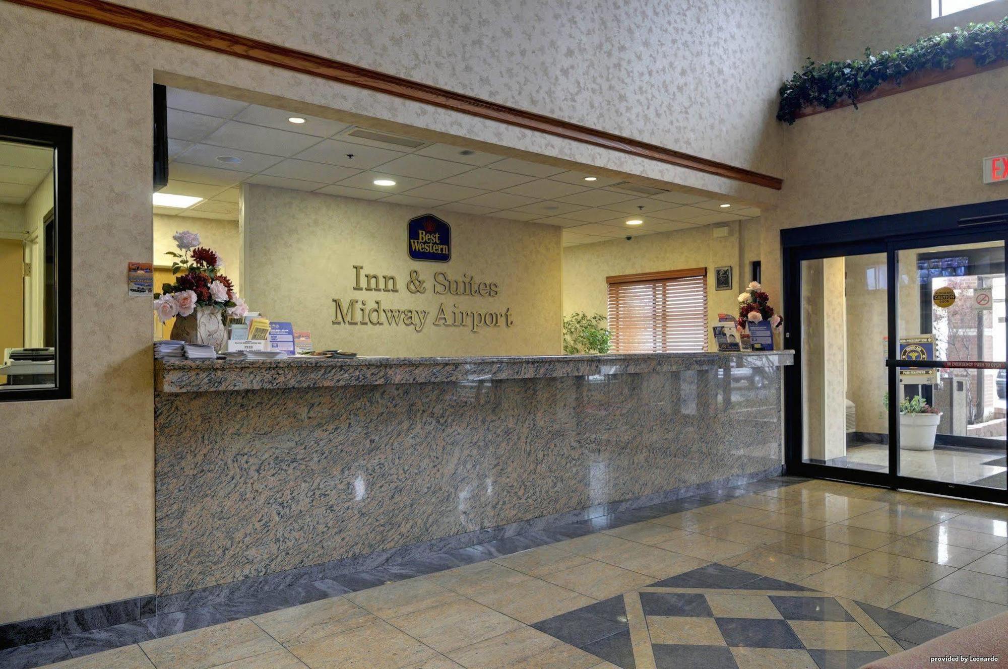 Hotel Western & - Midway Airport 3*